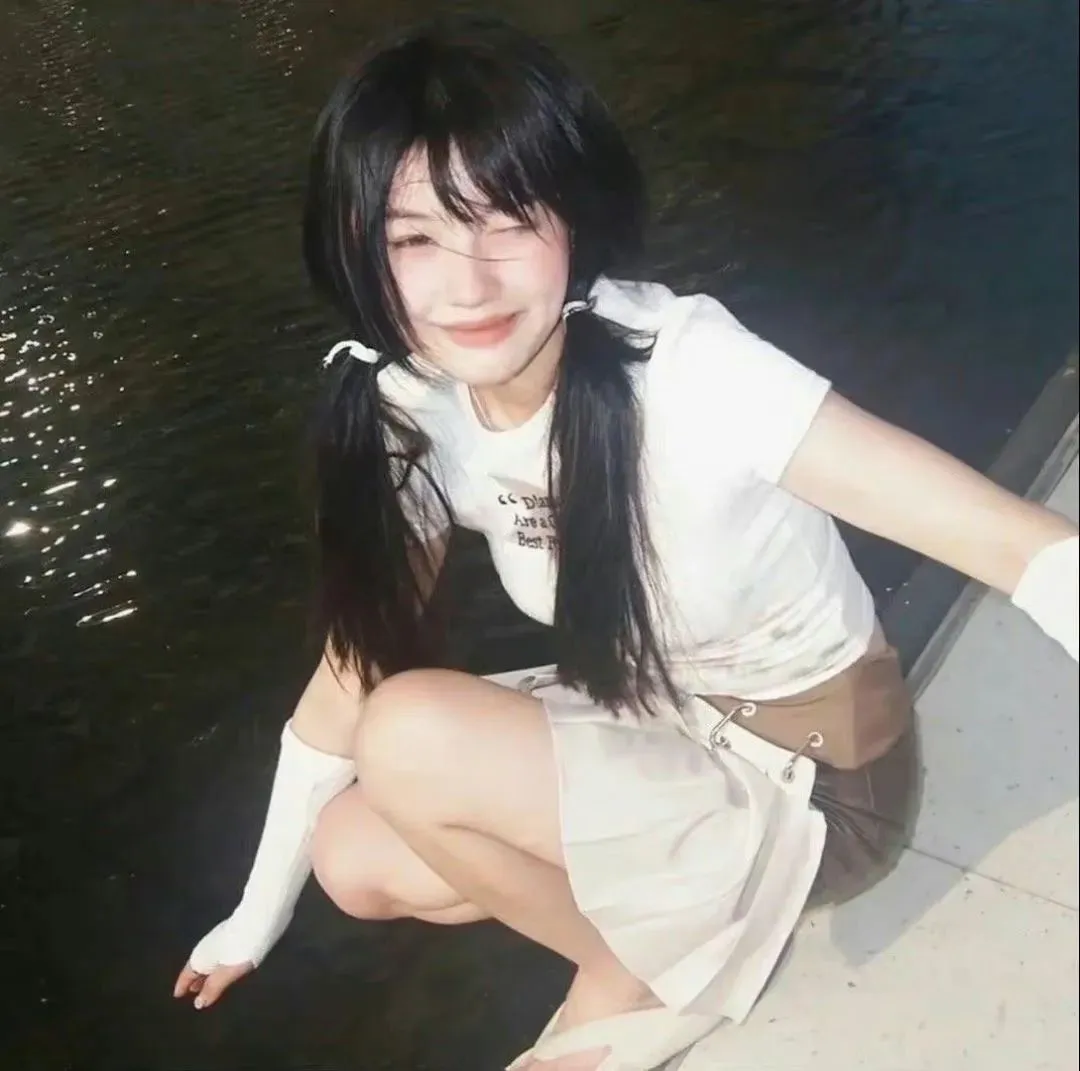 【压抑悬疑】《鬼水怪谈》中田秀夫高清在线：水箱里到底藏着什么？日式氛围恐怖的极致体现